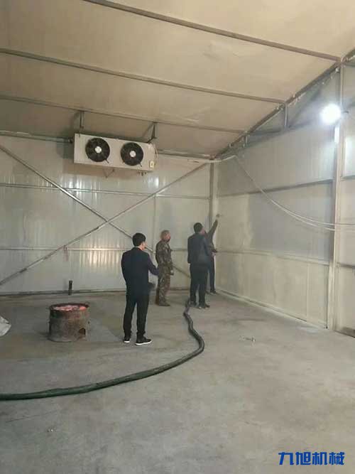 徐州養(yǎng)殖場聚氨酯保溫噴涂施工(圖1) 養(yǎng)殖場聚氨酯保溫噴涂施工案例